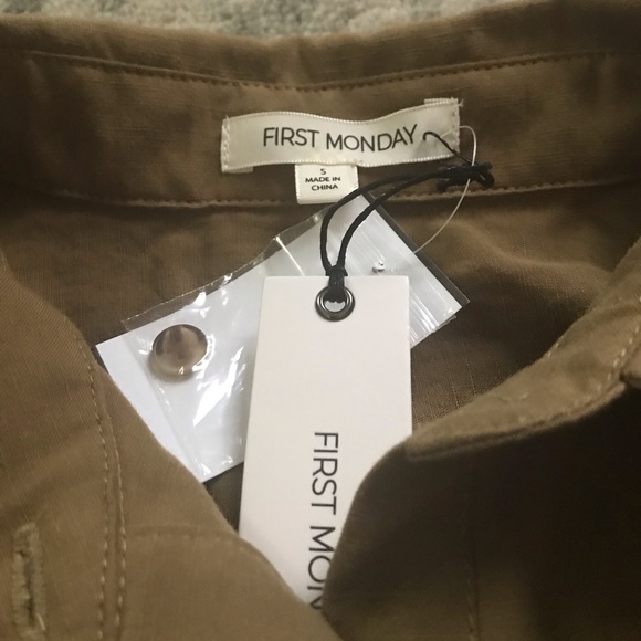 Like NEW First Monday Tie Waist Blouse - Size Small - Picture 2 of 3